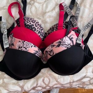 Victoria's Secret Black, Hot Pink & Light Pink Floral Push-Up Bras - 3 Pack